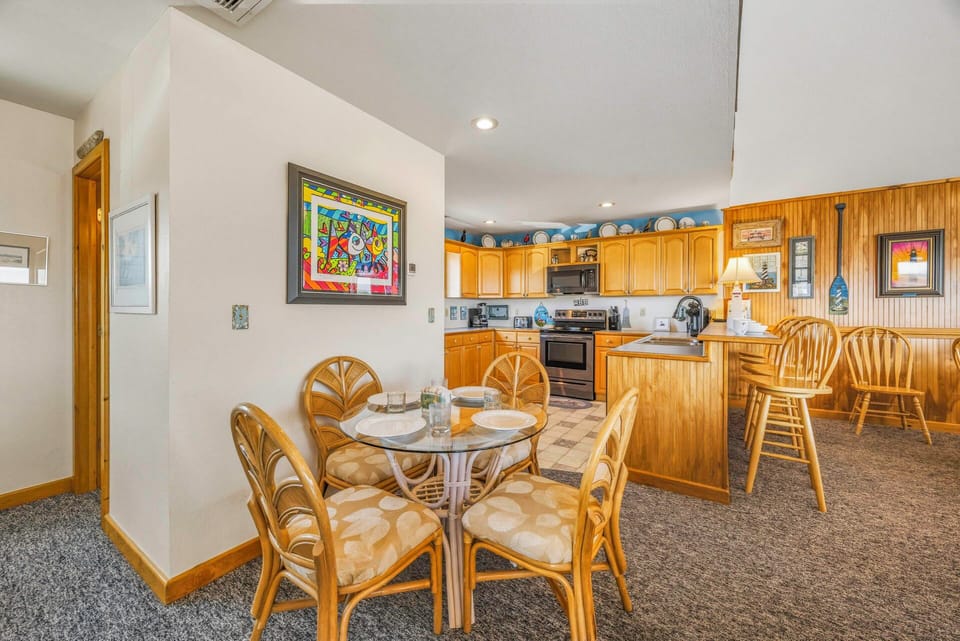 Surf or Sound Realty - 1230 - Hideaway East - Great Room -5