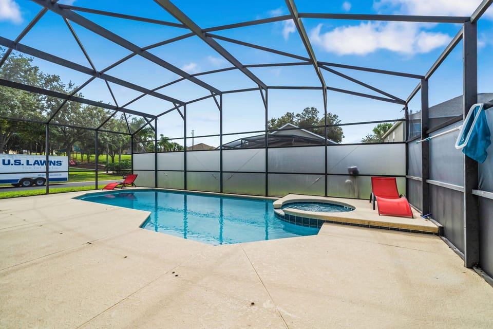 Covered Pool & Spa Retreat