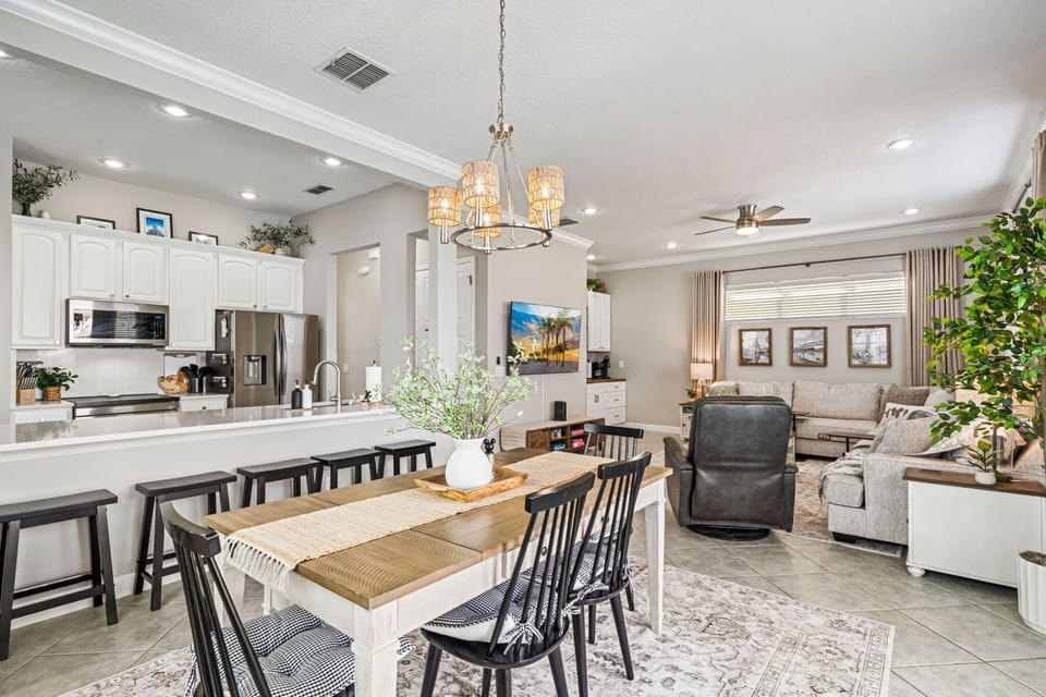 Bright & Airy Family Escape