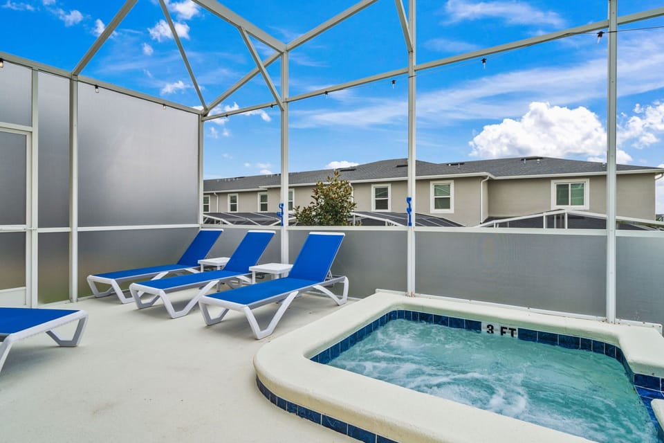 The Soak Suite Patio — Bubbles, Blue Skies & Bliss