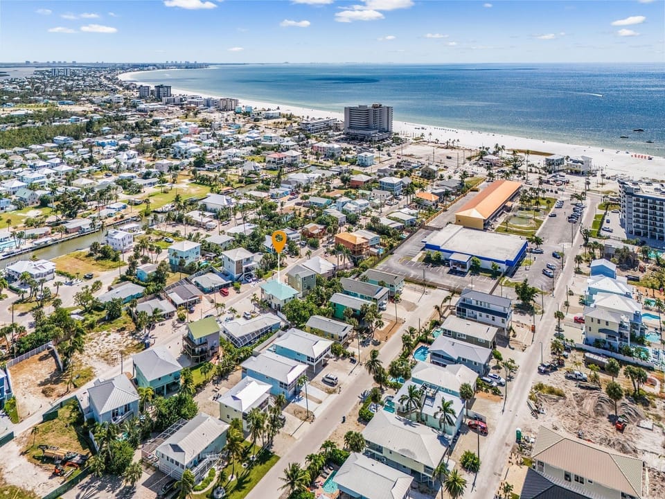 House, 3 Bedrooms | Aerial view