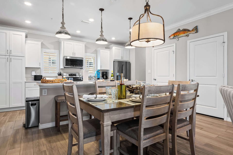 Kitchen-Dining area