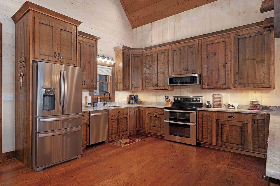 Jupiter On The Mountain - Entry Level Kitchen
