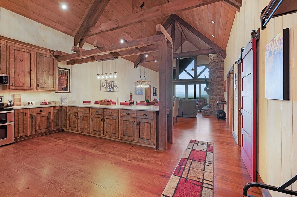 Jupiter On The Mountain - Entry Level Kitchen
