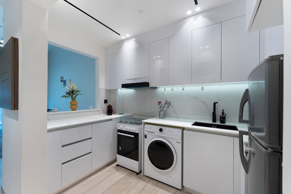 Standard Apartment, Balcony, City View | Private kitchen