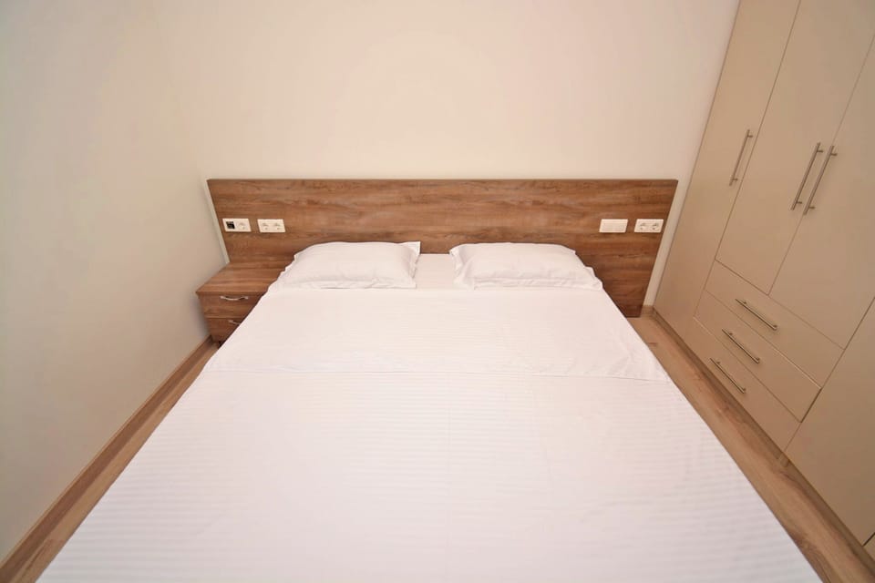 Family Apartment | Iron/ironing board, free WiFi