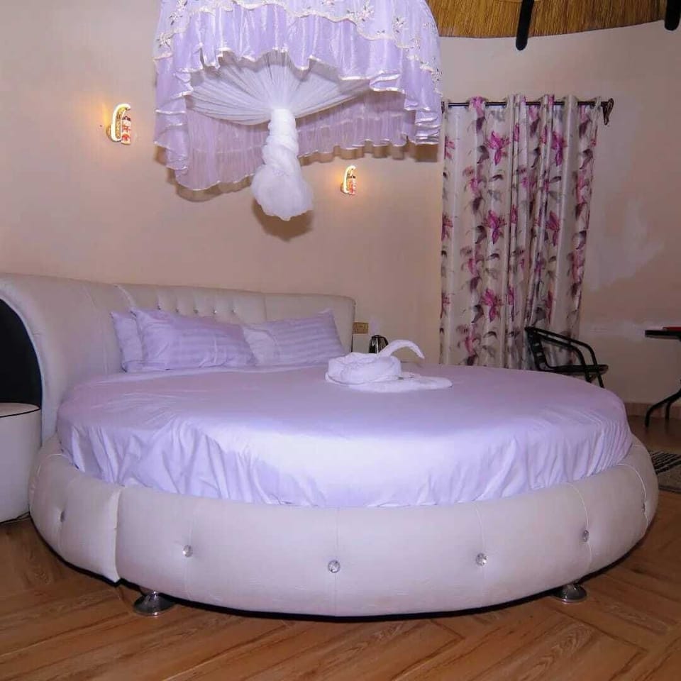 Deluxe Cottage, Garden View | Free WiFi, bed sheets