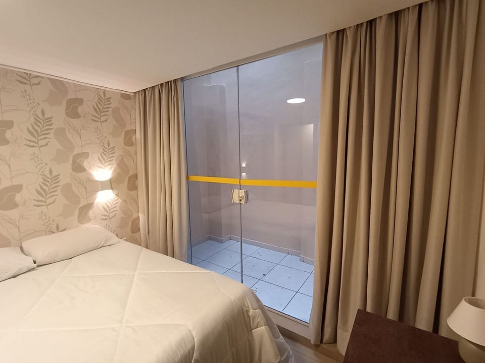 Basic Suite | Iron/ironing board, free WiFi