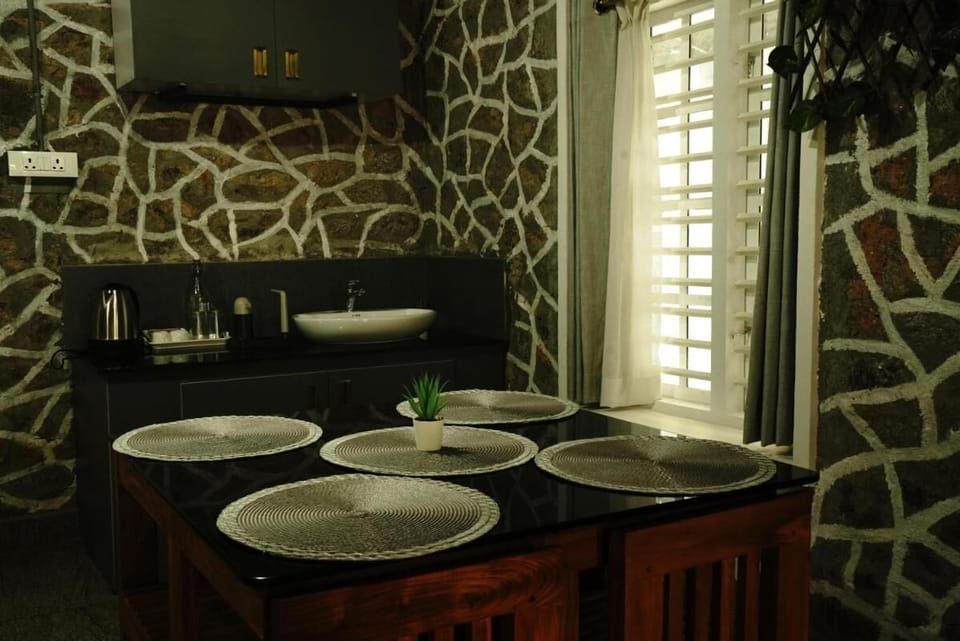 House, 4 Bedrooms, Accessible, Smoking | Private kitchen