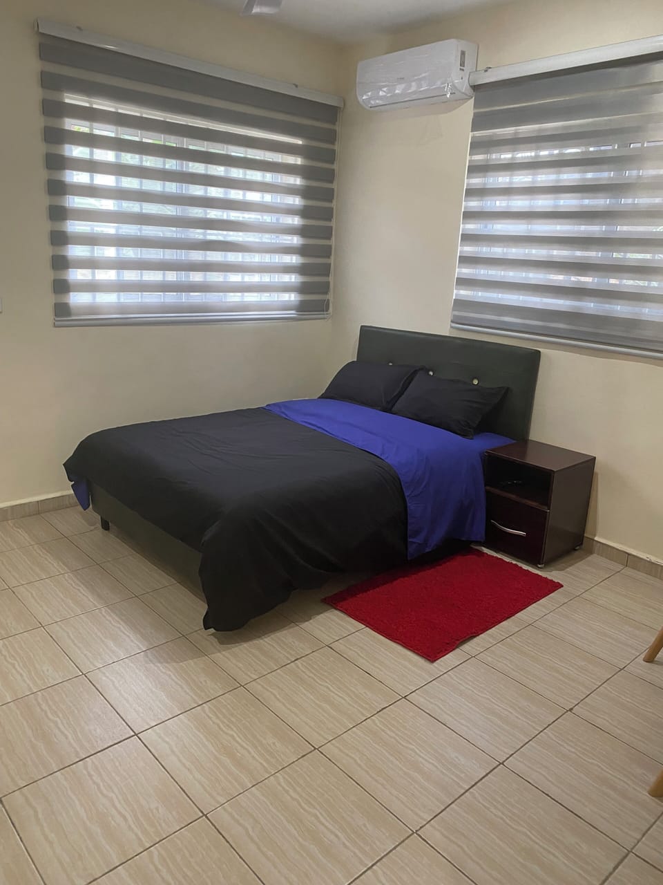 Iron/ironing board, WiFi (free)