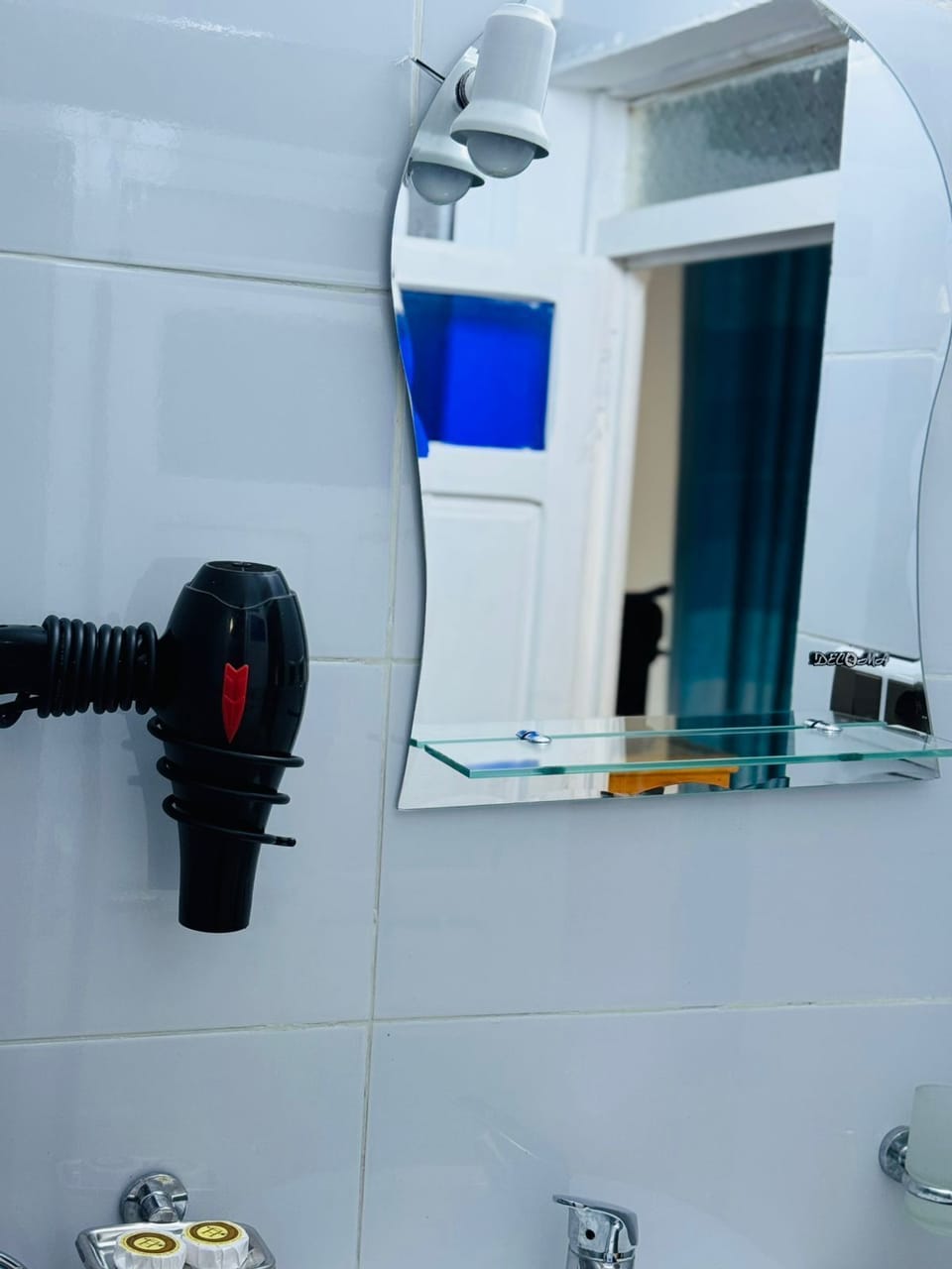 Deluxe Suite | Bathroom
