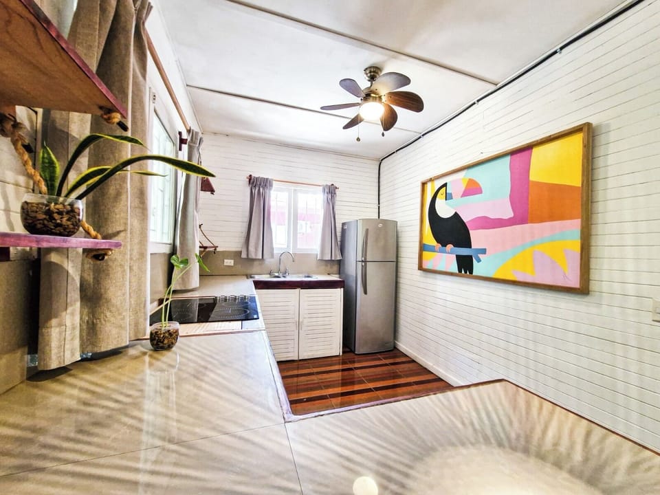 House | Free WiFi, bed sheets