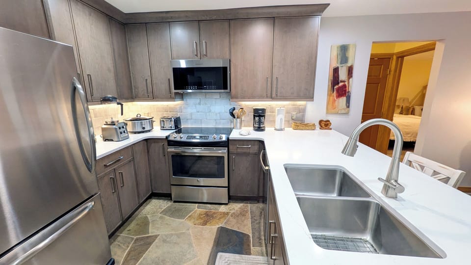 Beaver Creek West Condo B-2 kitchen 