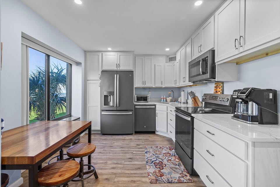 Condo, Multiple Beds, Balcony, Garden View (Errol By The Sea 207) | Private kitchen