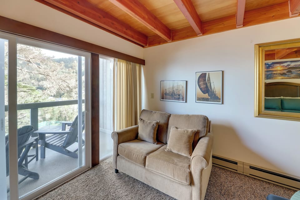 Studio Interior | Free WiFi | Smart TV