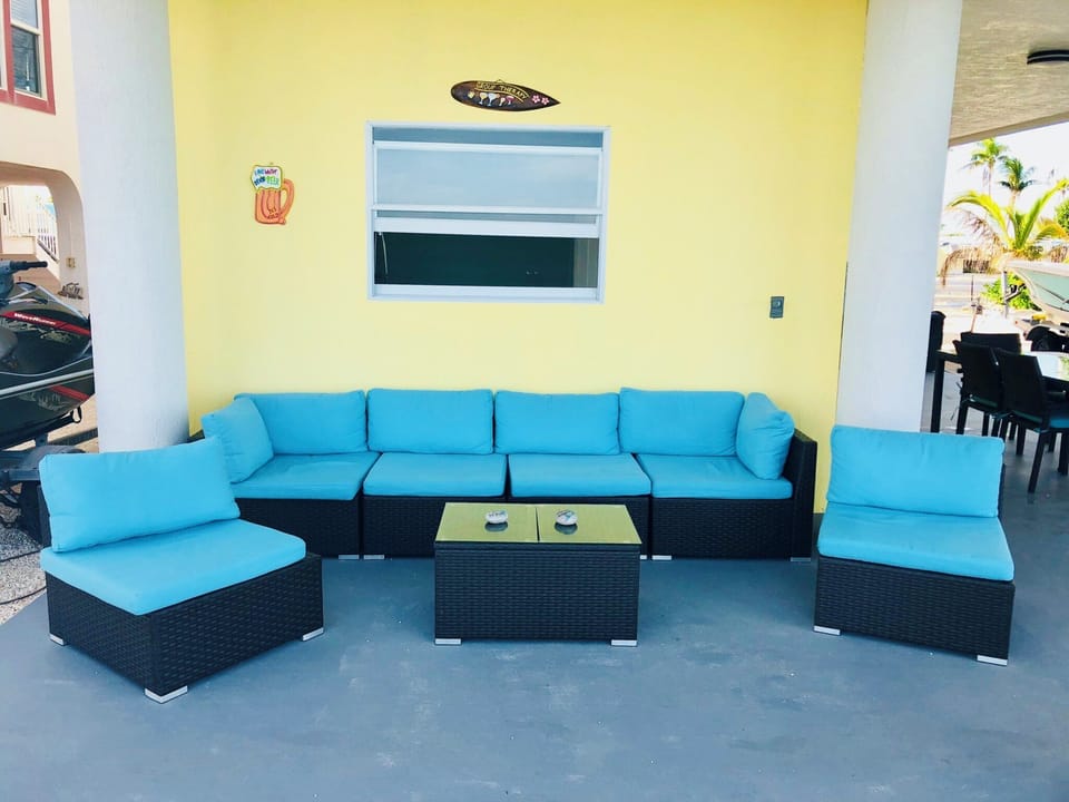 Outdoor Seating