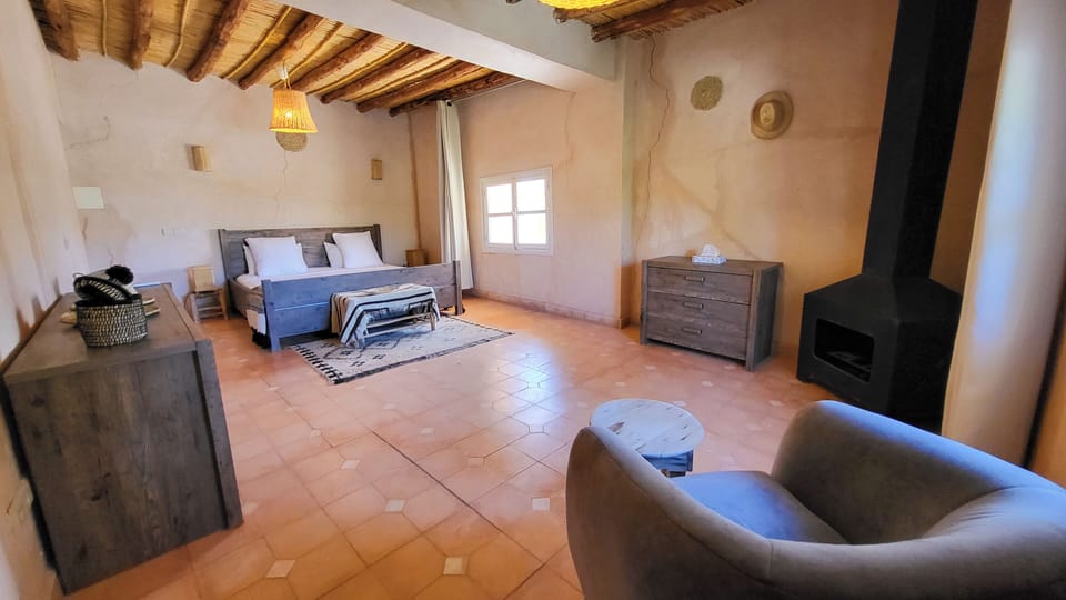 Deluxe Double Room, Mountain View | Soundproofing, free WiFi