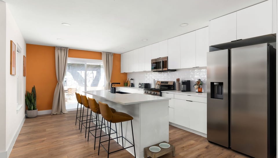 Fully Stocked Chef’s Kitchen – Coffee, Water & Comfort