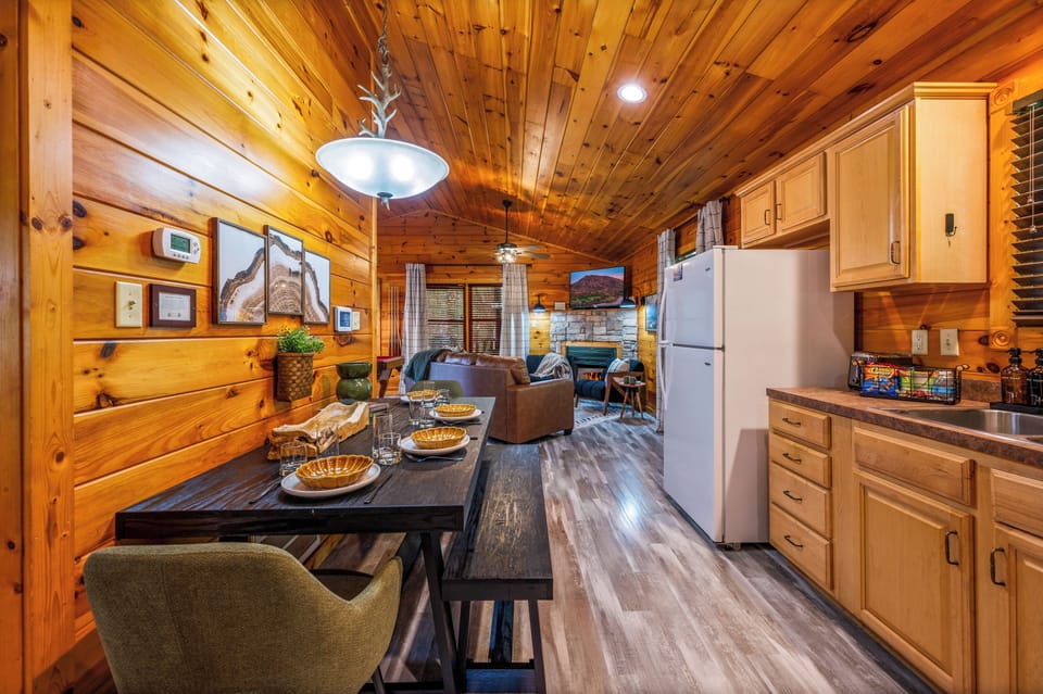 Open-living concept makes it easy to go around the cabin 