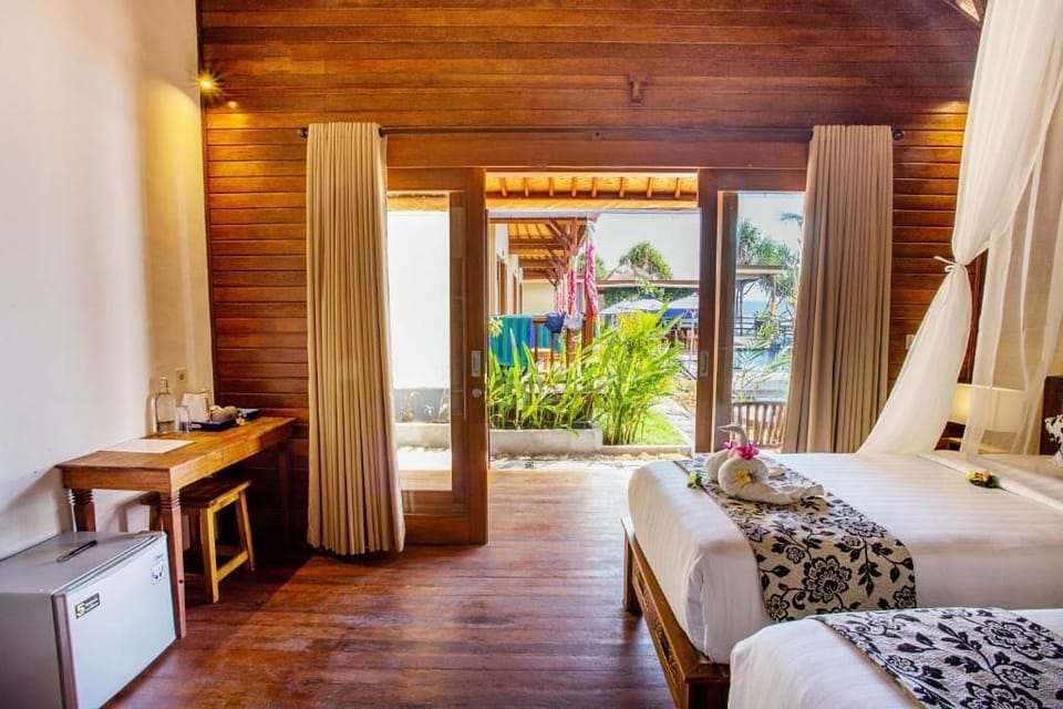 Free minibar items, in-room safe, free WiFi, bed sheets