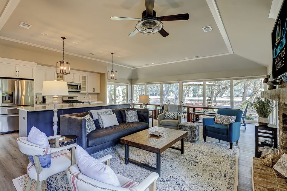 Main living area with flatscreen tv.