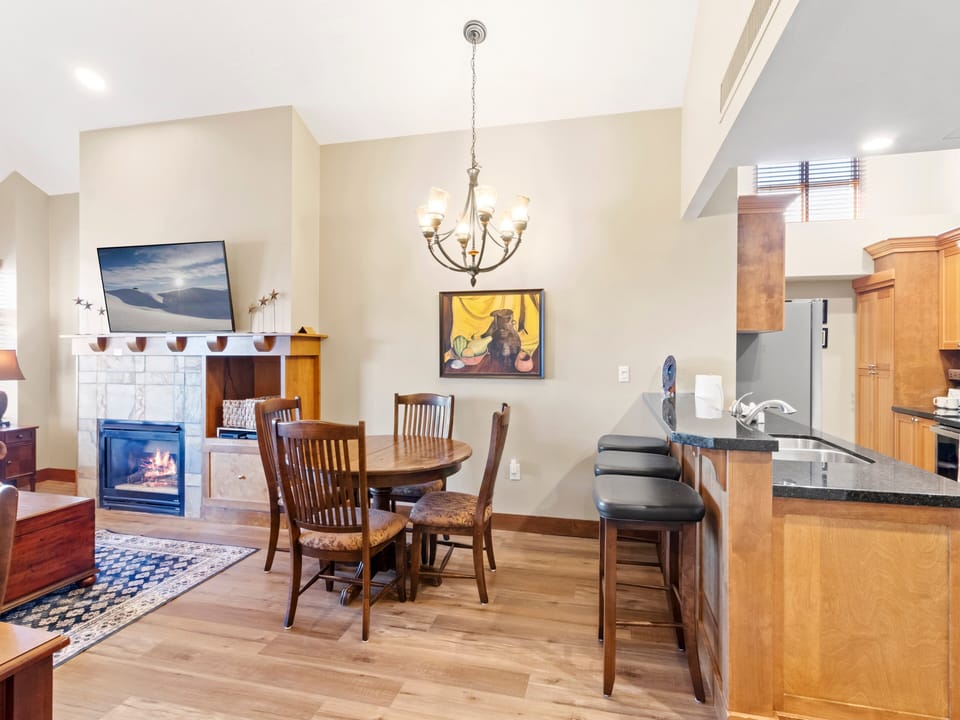 Main Living Area / Dining table for 4