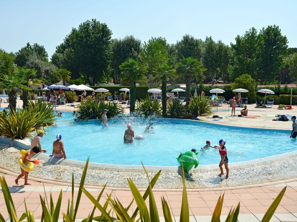 Recreation, Swimming Pool, Leisure, Umbrella, Resort, Vacation, Outdoor Furniture, Shade
