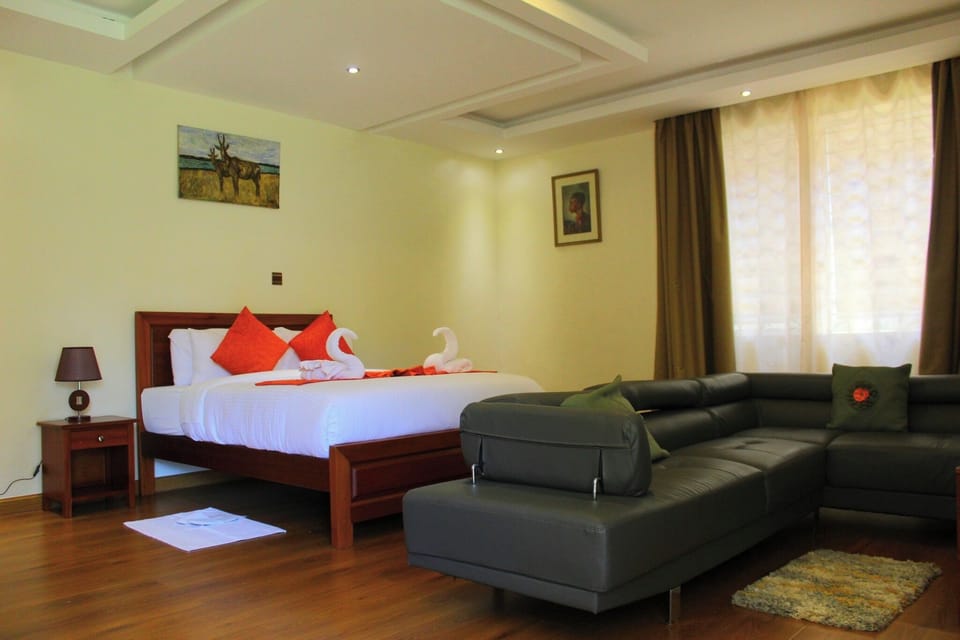 Executive Double Room | Free WiFi, bed sheets