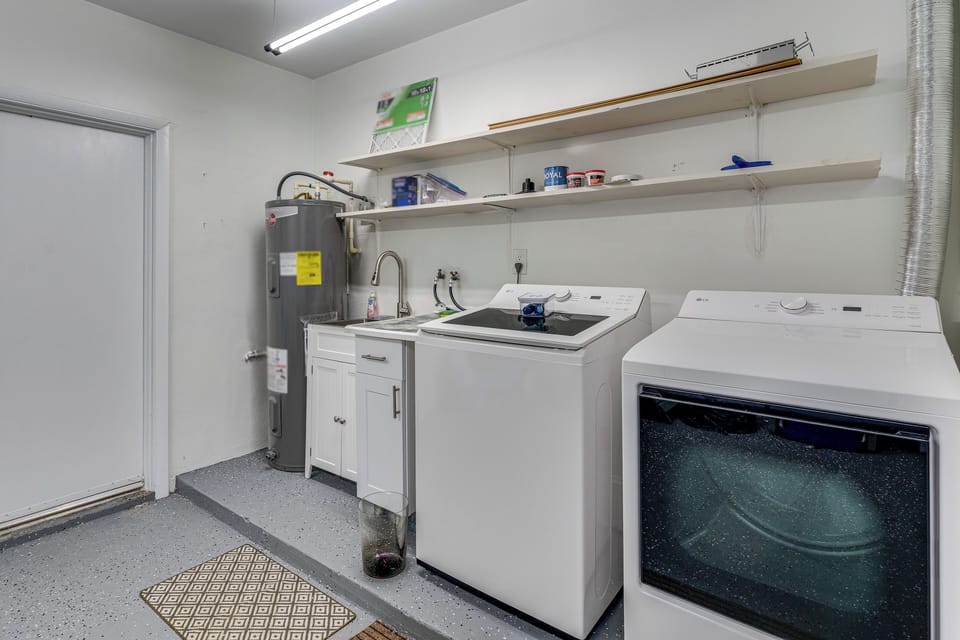 Laundry Area | Garage | Washer/Dryer