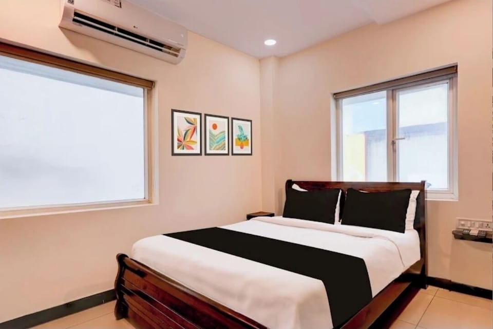 Deluxe Double Room | In-room safe, free WiFi