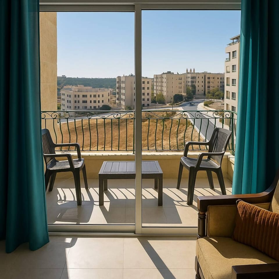 Family Apartment, Balcony, City View | Living area