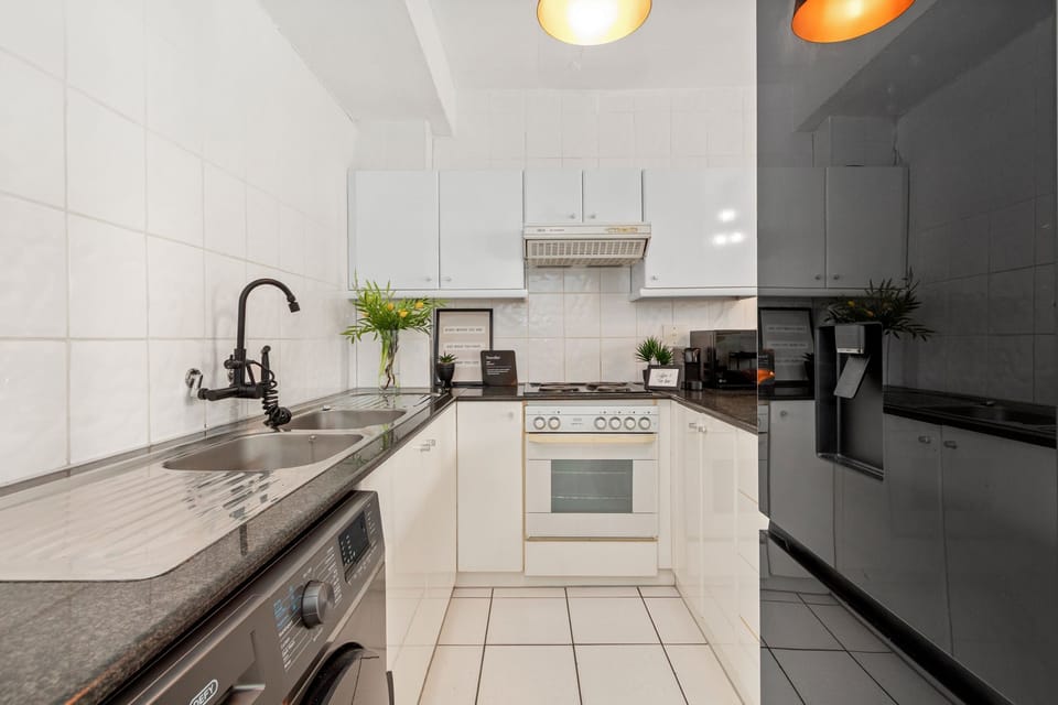 Apartment (0 Bedroom) | Interior