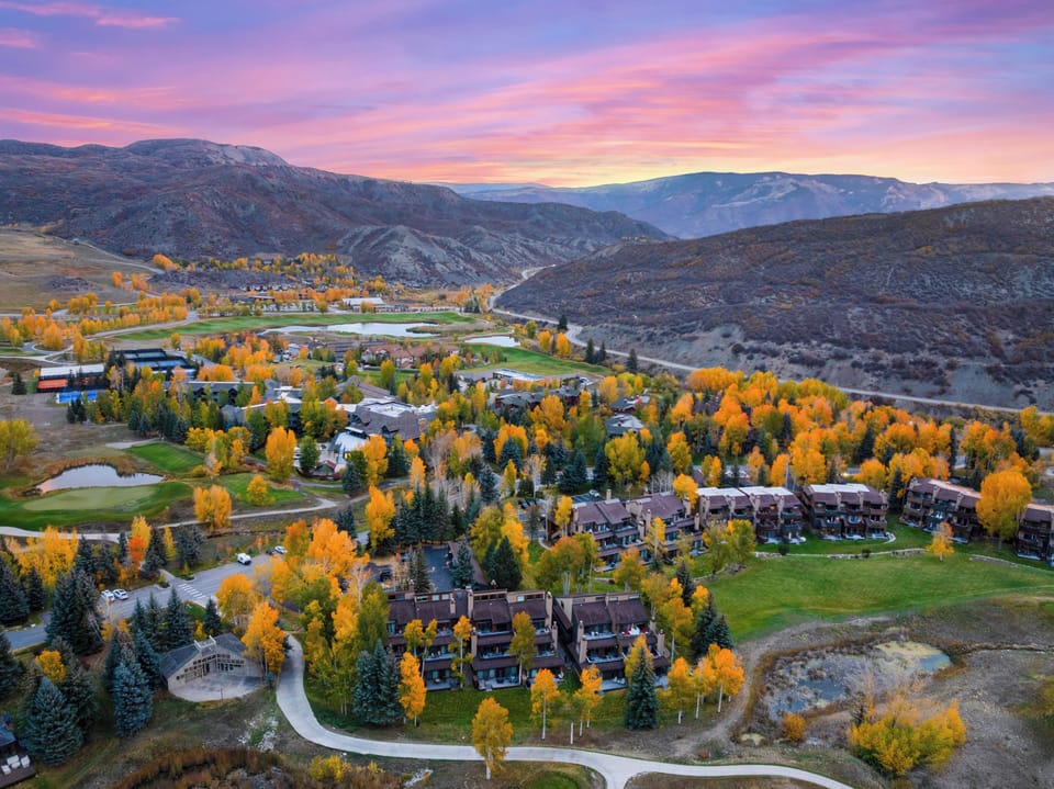 Experience Aspen, AvantStay style!
