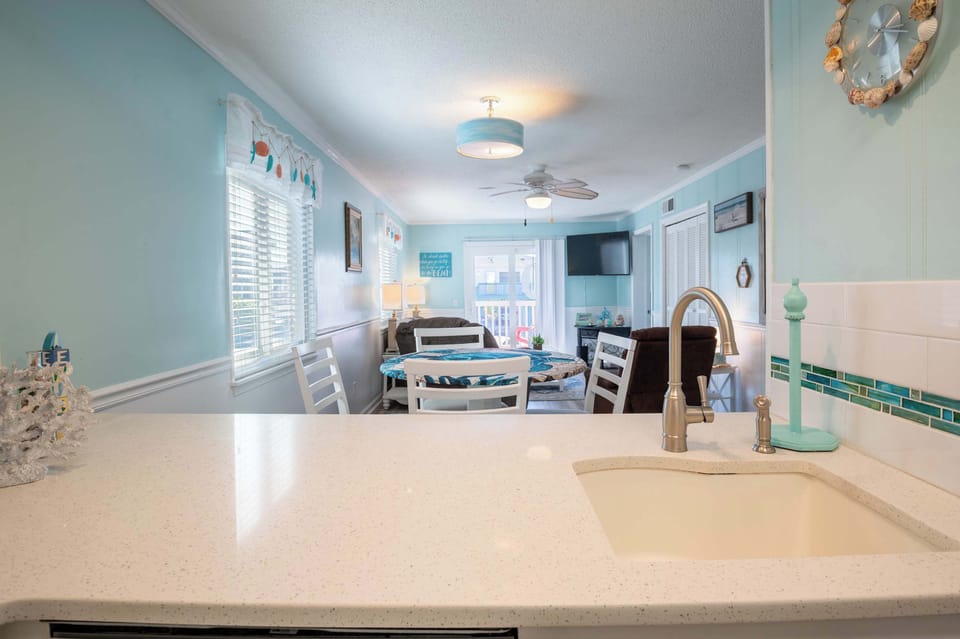 Kitchen with Composite Countertops