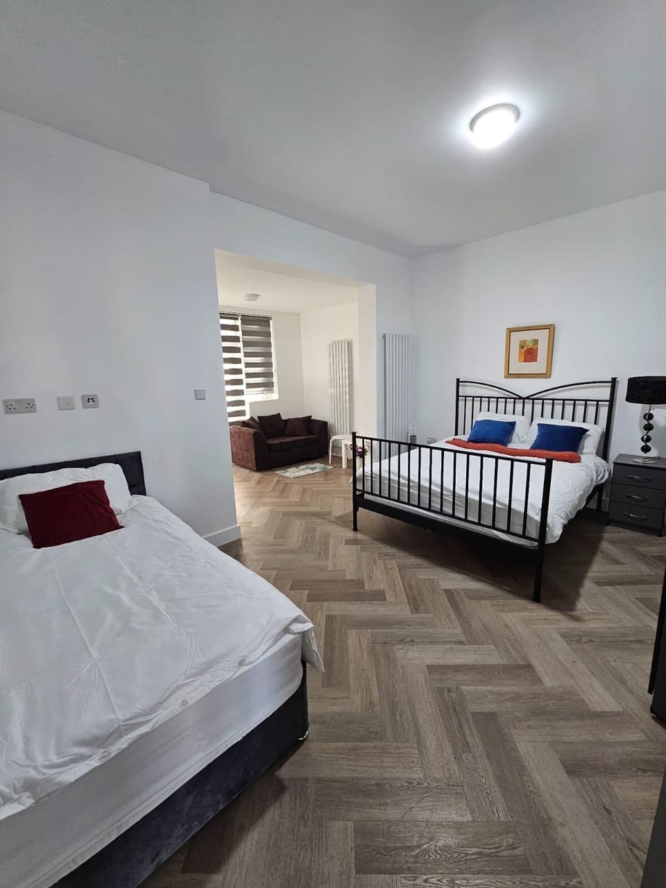 Egyptian cotton sheets, premium bedding, soundproofing, free WiFi