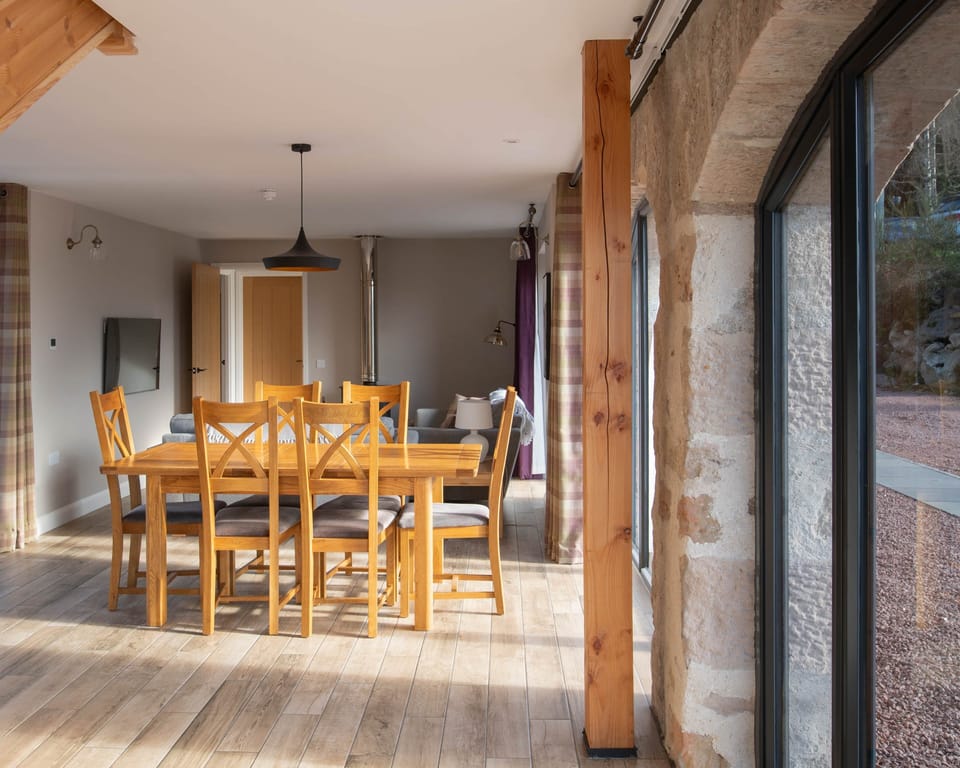 Dining and seating