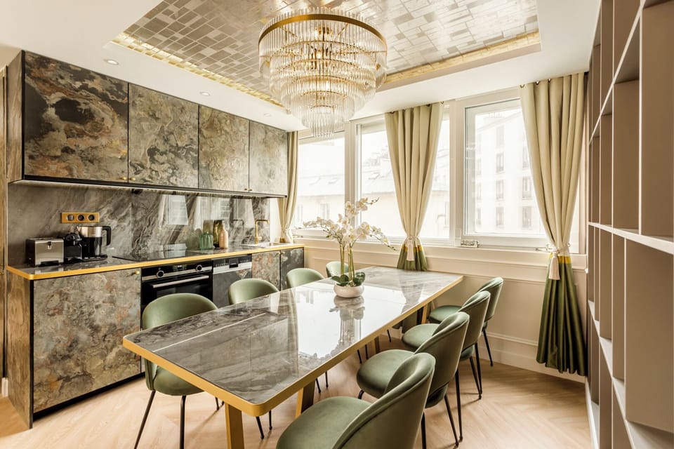Apartment, City View | Private kitchen | Fridge, microwave, oven, stovetop