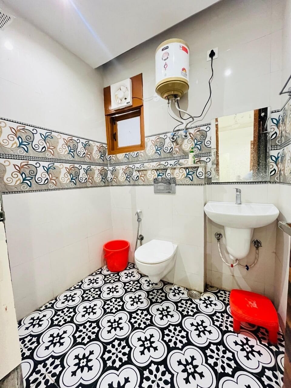 Shower, towels, soap, shampoo