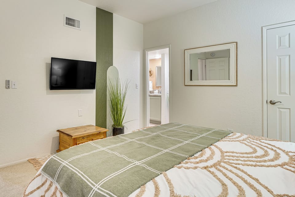 Apartment (1 Bedroom) | Interior