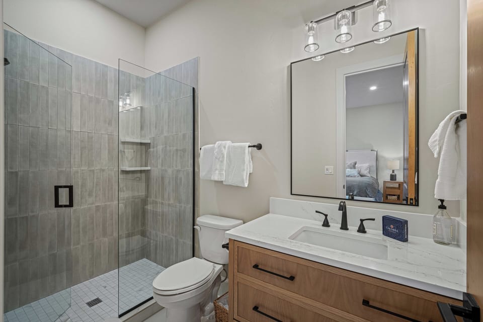 17800 Preservation Loop-27