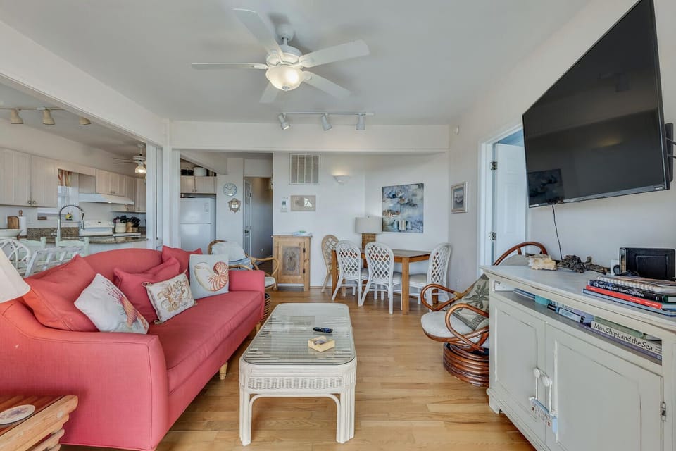 Legasea-Lower Level  Main Living Area