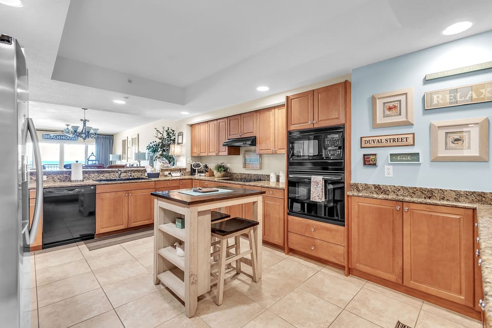 Kitchen with Center Island