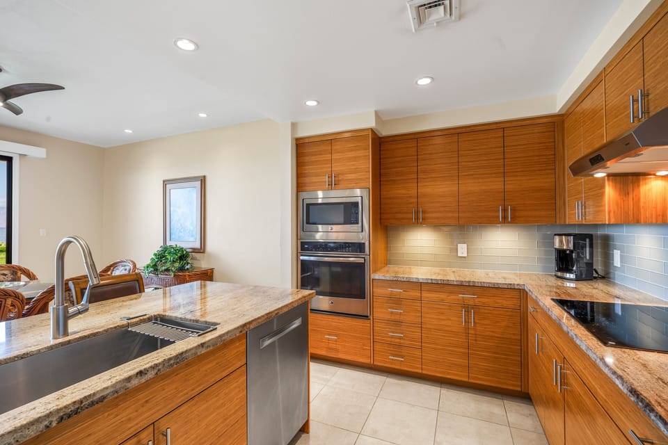 Condo, 2 Bedrooms | Private kitchen | Coffee/tea maker, fridge, oven, toaster