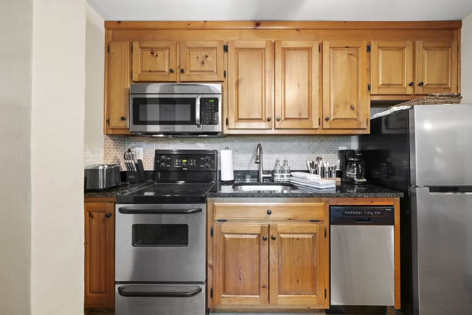 Sconti Ridge Hideaway - Entry Level Fully Equipped Kitchen