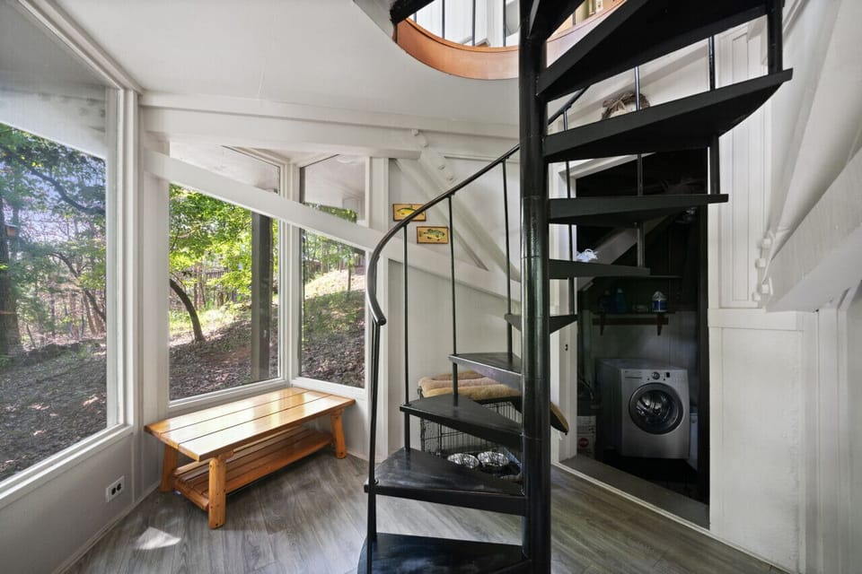 Treetopper Knoll Chalet - Lower Level Utility Space/Laundry Room
