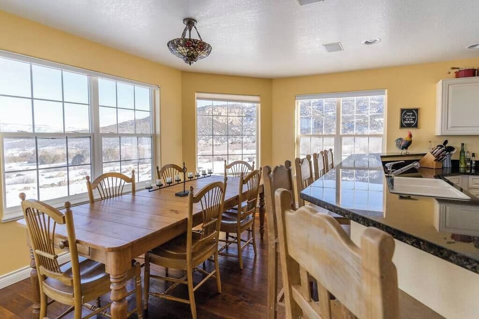 Spacious dining area with plenty of seating