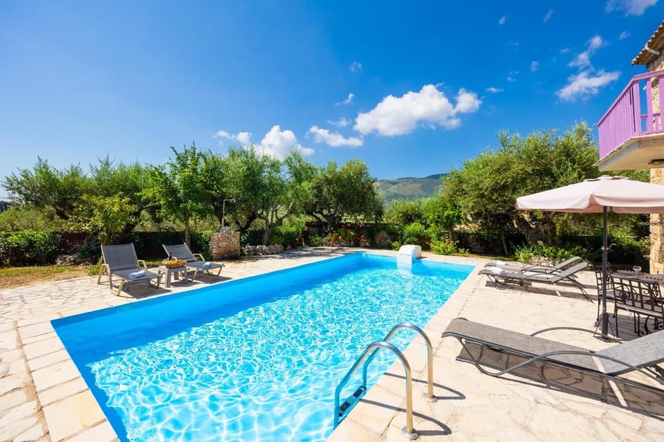 Private pool and terrace