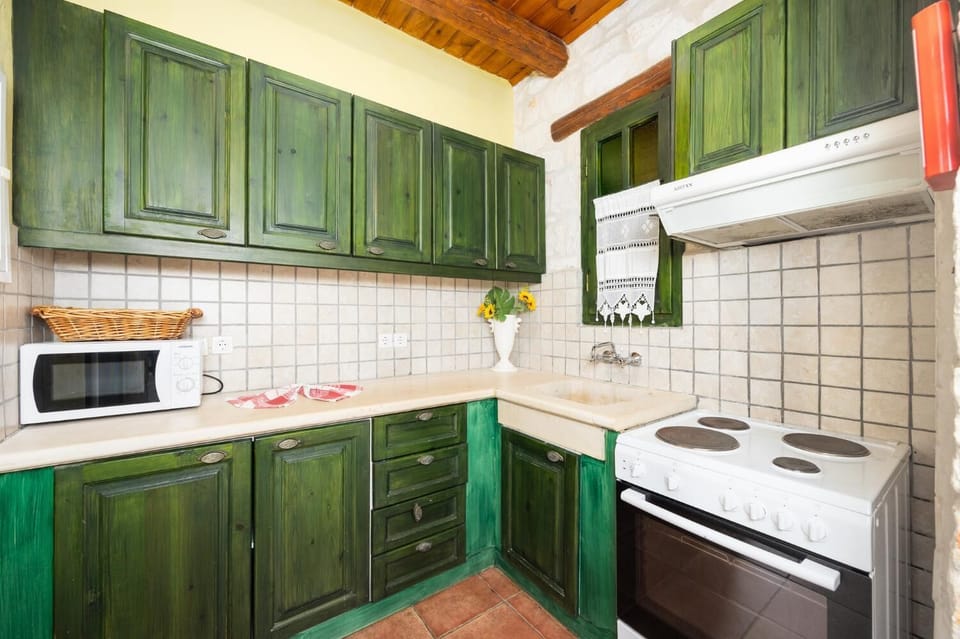 Equipped kitchen