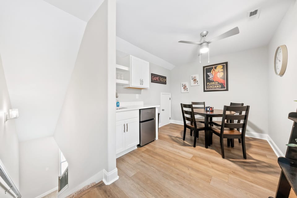 House, Multiple Beds, Patio, Garden View (1012 Franklin Street) | Private kitchen