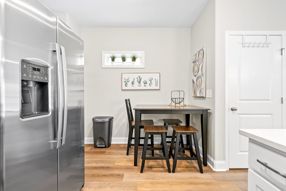 House, Multiple Beds, Patio, Garden View (1012 Franklin Street) | Private kitchen